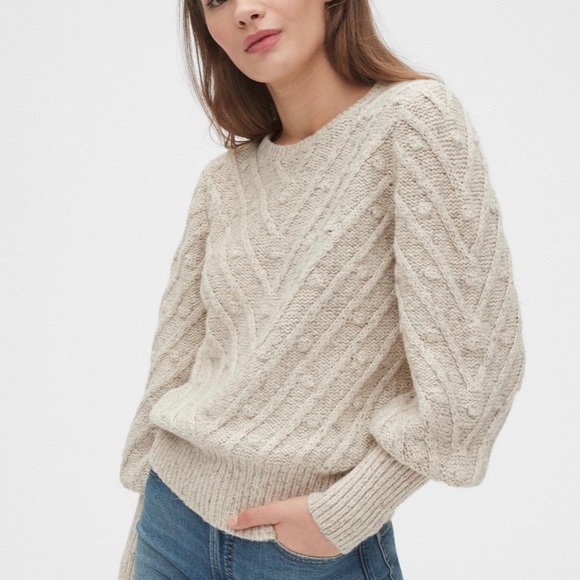 GAP Sweaters - 🎉HP🎉⭐️5 for $20⭐️ Gap bobble oatmeal jumper- size small